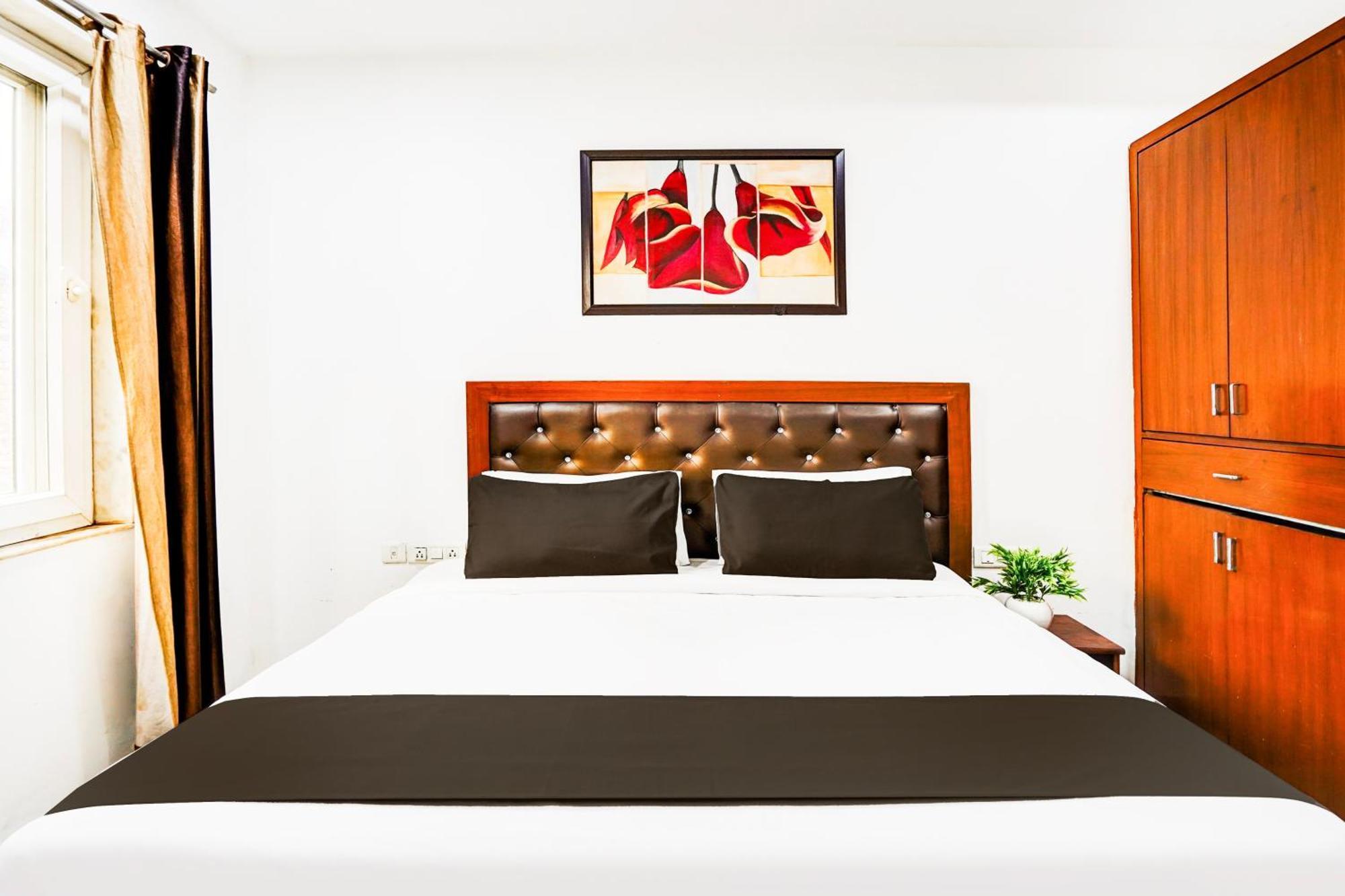 Super Collection O Sector 110 Noida Hotel Buitenkant foto